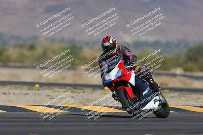 media/Nov-12-2023-SoCal Trackdays (Sun) [[5d1fba4e7d]]/Turn 14 (1035am)/